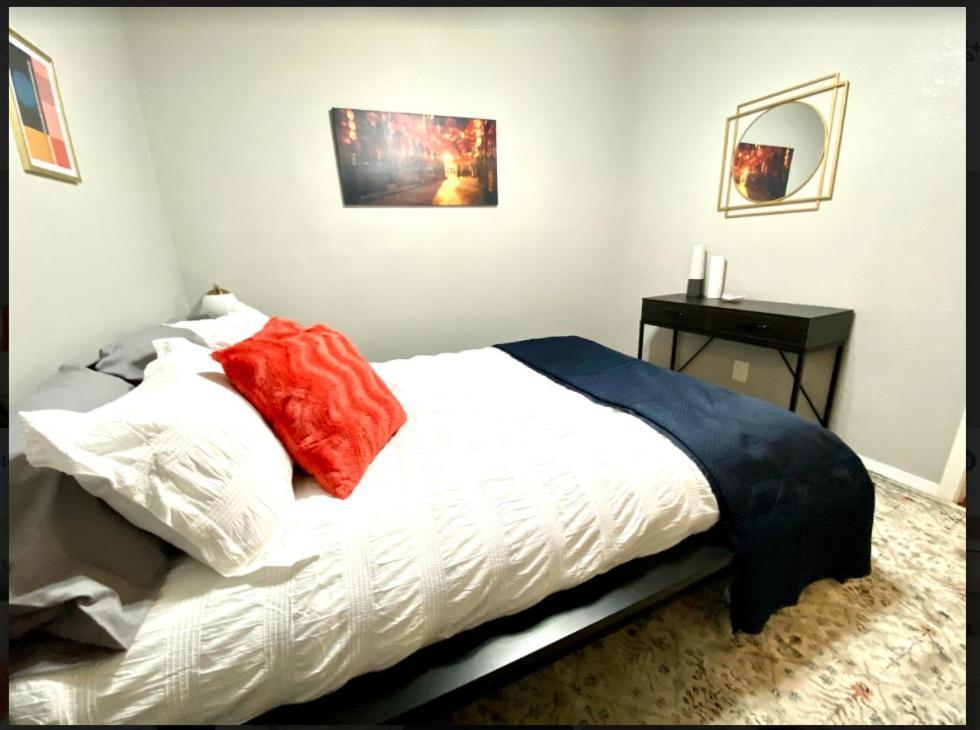 Private Bedroom Suite - Communal House Near Integris Oklahoma Stadt Exterior foto